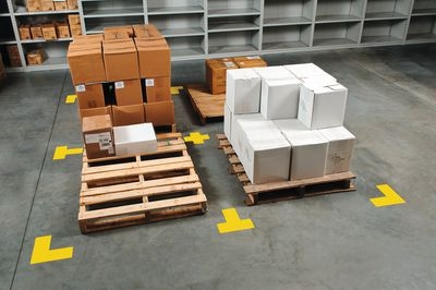 Ordnung durch Bodenmarkierung im Lager