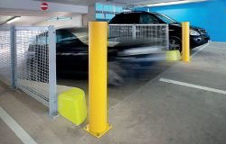Anfahrschutzpoller für Ein- und Ausfahrten