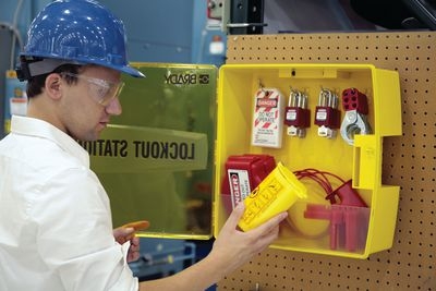 Geschlossene Lockout-Tagout-Station mit Zubehör